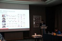 �߼���Ʒ����Christina Li