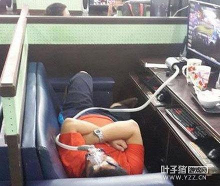 �����Ѷ����Ů��ѧ����Ѫ���� ������ת15Сʱ