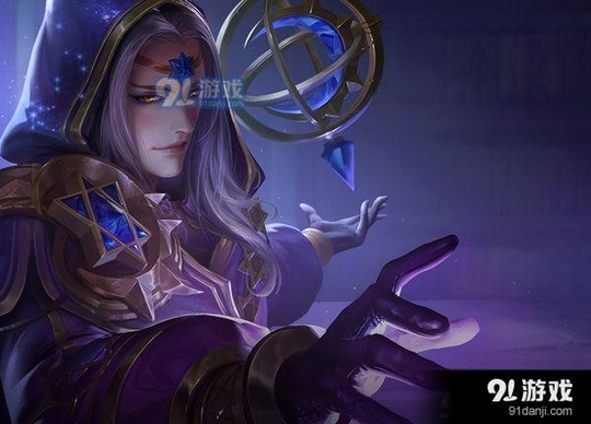 王者荣耀明世隐占星术士皮肤其右手握有什么