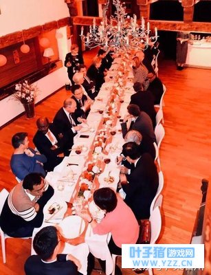 承诺又兑现了!马云还真跑达沃斯办了一席顶