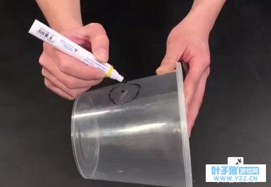 塑料打包盒别扔,改一下放在家里太有创意了