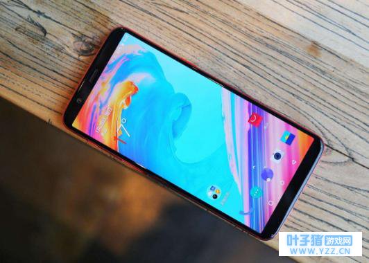 大屏幕凶悍性能,一加5T真性价比之王,吃鸡