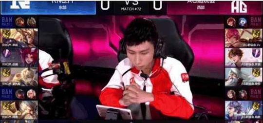 王者荣耀:Ag超玩会Vv“深情告白”梦泪,引