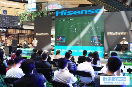 用腾讯游戏管家畅玩《FIFA足球世界》,与FI
