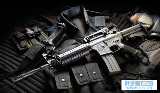 美军装备M4A1步枪和中国军队装备的95式步枪