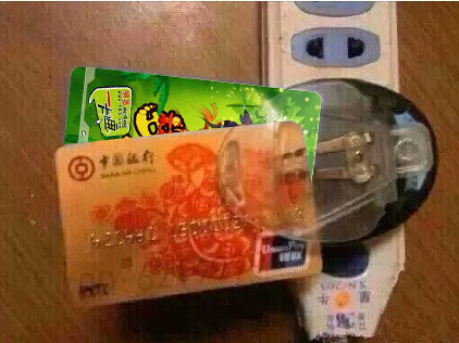 平民虐杀战士